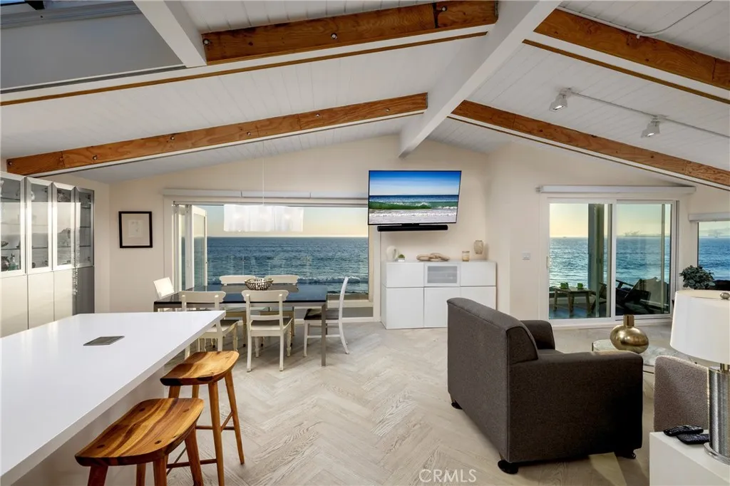 10 66th Place, Long Beach, California 90803 home-pic-4
