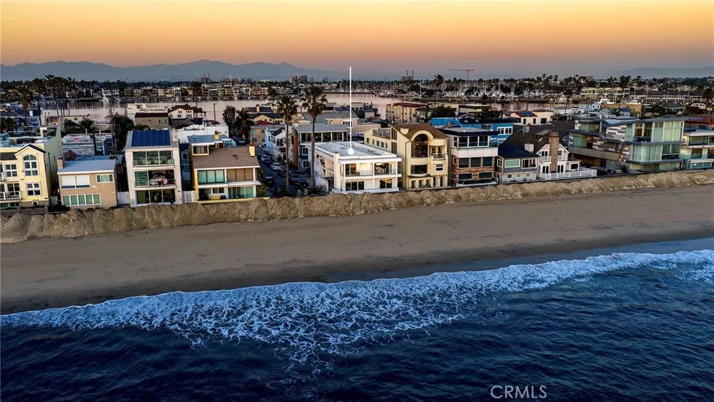 10 66th Place, Long Beach, California 90803 home-pic-2