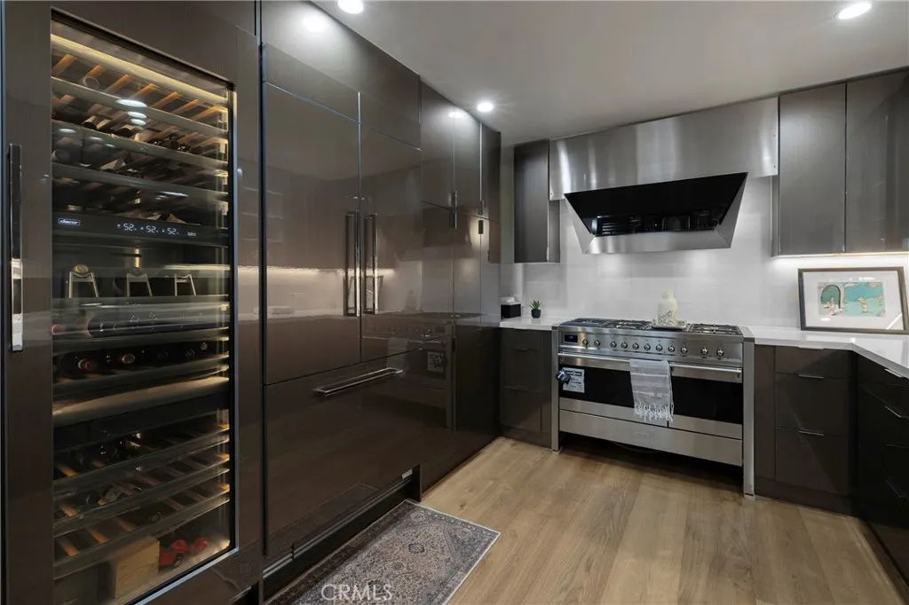10 66th Place, Long Beach, California 90803 home-pic-22