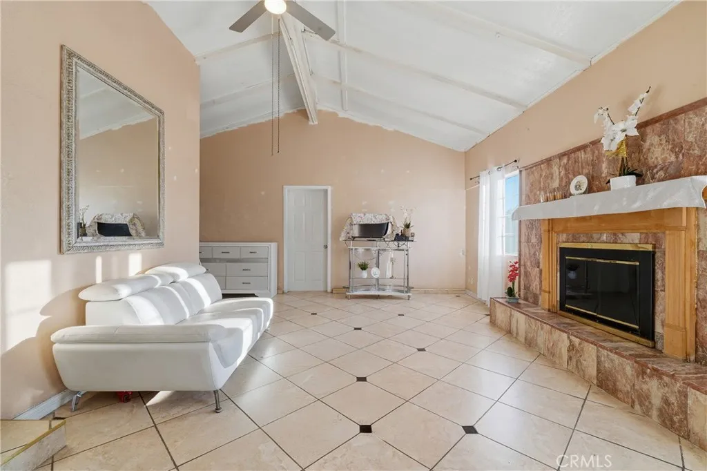 11602 Faculty, Norwalk, California 90650 home-pic-28