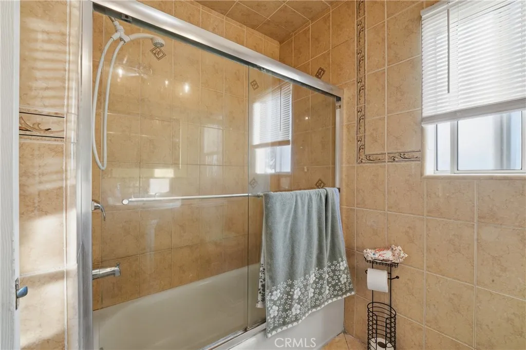 11602 Faculty, Norwalk, California 90650 home-pic-18