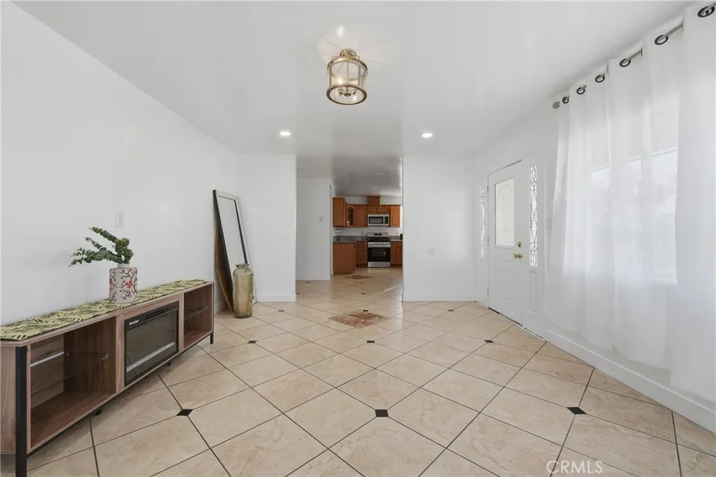 11602 Faculty, Norwalk, California 90650 home-pic-6