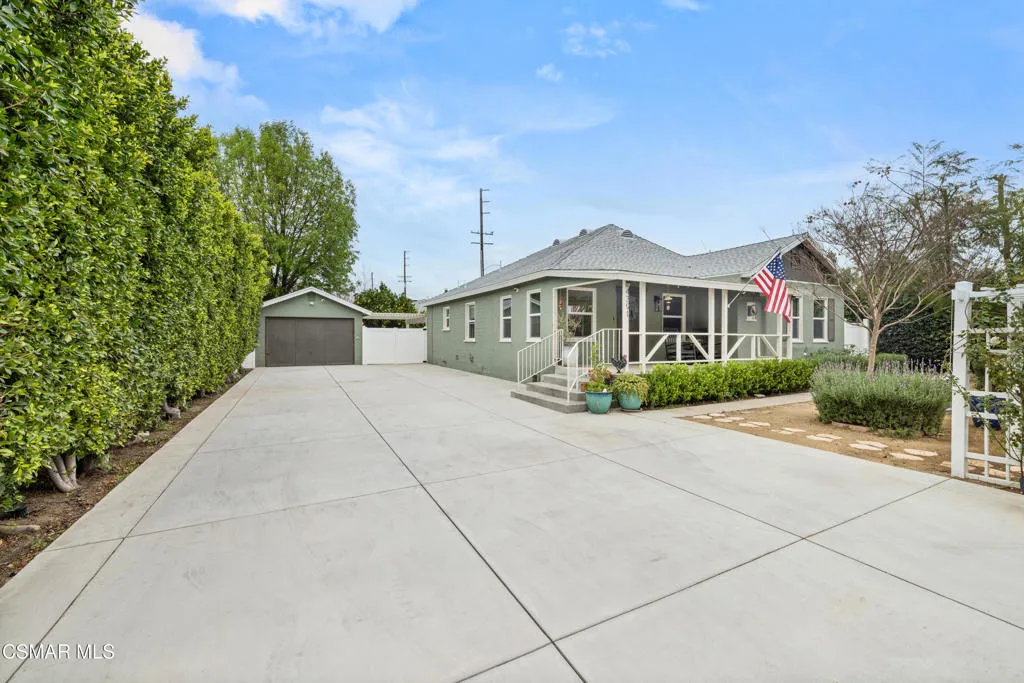 4391 Adam Road, Simi Valley, California 93063 home-pic-1