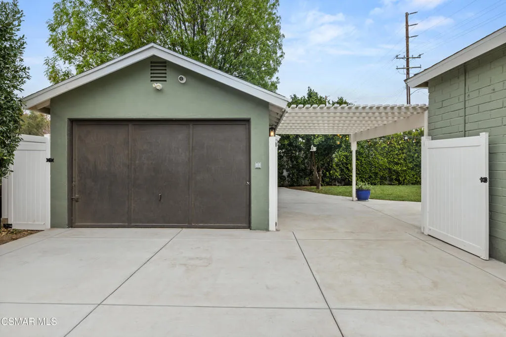 4391 Adam Road, Simi Valley, California 93063 home-pic-26