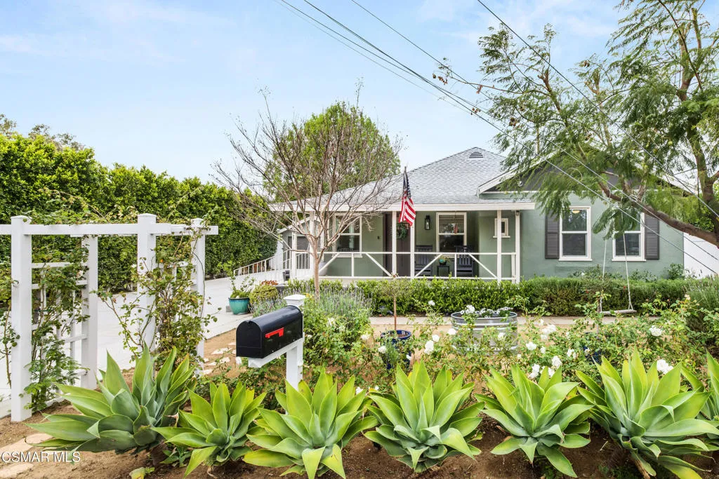 4391 Adam Road, Simi Valley, California 93063 home-pic-2