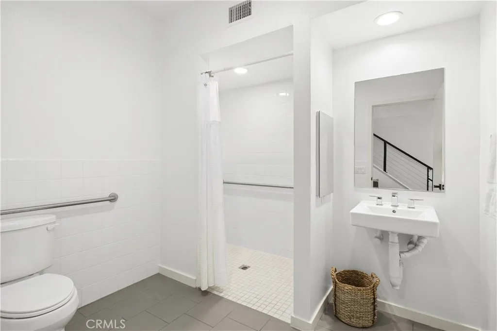 1683 Superior, Costa Mesa, California 92627 home-pic-19