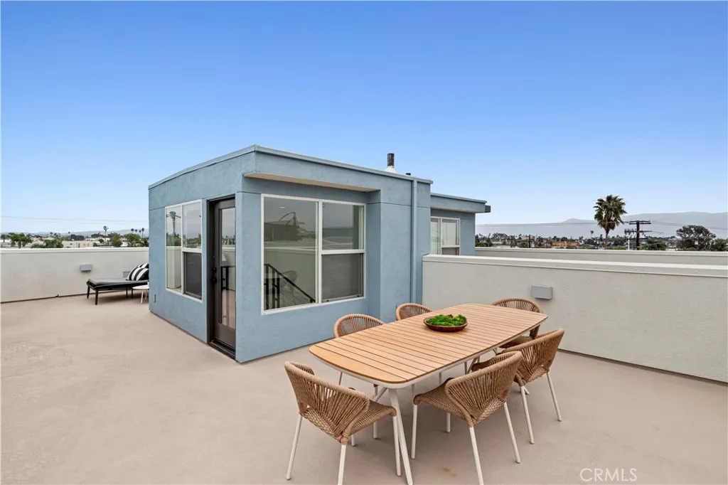 1683 Superior, Costa Mesa, California 92627 home-pic-21