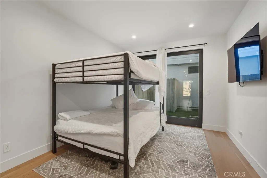 626 Longfellow, Hermosa Beach, California 90254 home-pic-8