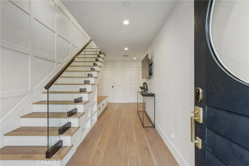 626 Longfellow, Hermosa Beach, California 90254 home-pic-3