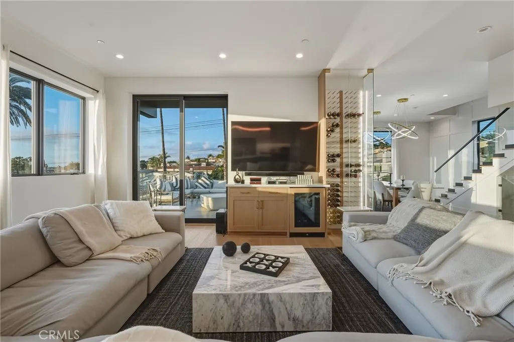 626 Longfellow, Hermosa Beach, California 90254 home-pic-22