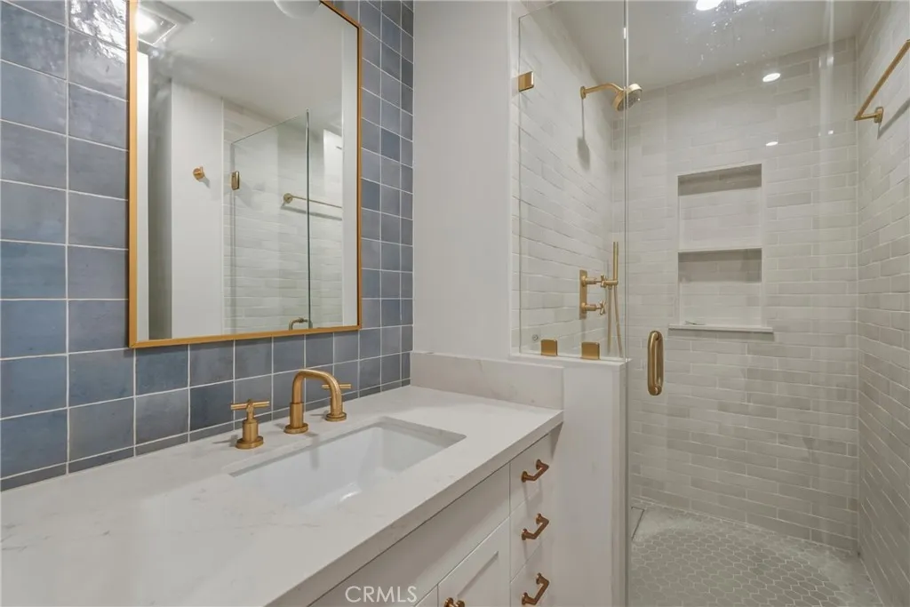 626 Longfellow, Hermosa Beach, California 90254 home-pic-9