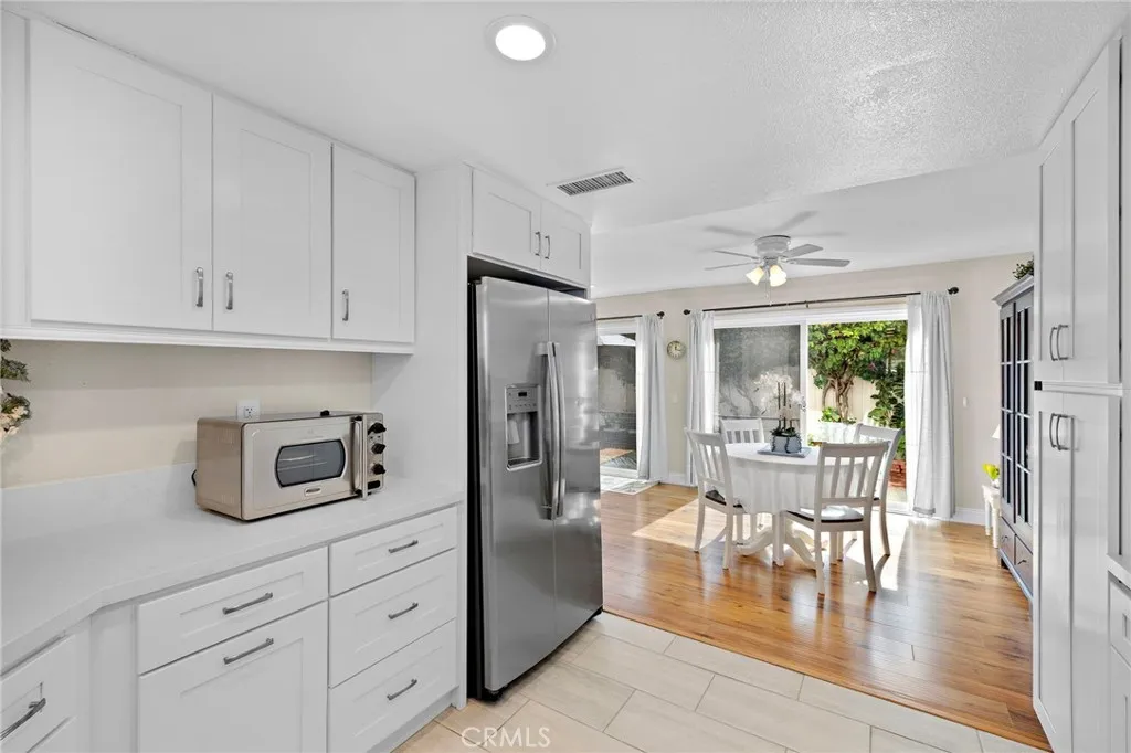 12 Sparrow Hill Lane, Laguna Hills, California 92653 home-pic-14