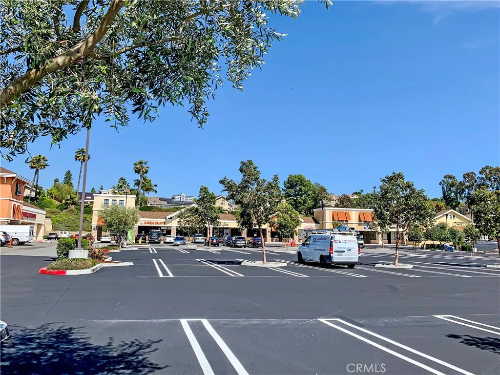 12 Sparrow Hill Lane, Laguna Hills, California 92653 home-pic-36