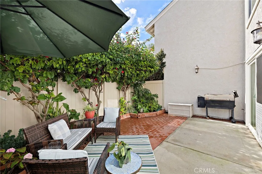 12 Sparrow Hill Lane, Laguna Hills, California 92653 home-pic-18