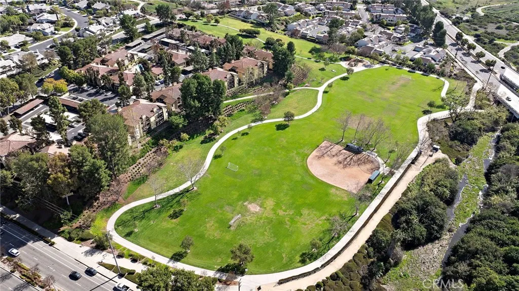 12 Sparrow Hill Lane, Laguna Hills, California 92653 home-pic-32
