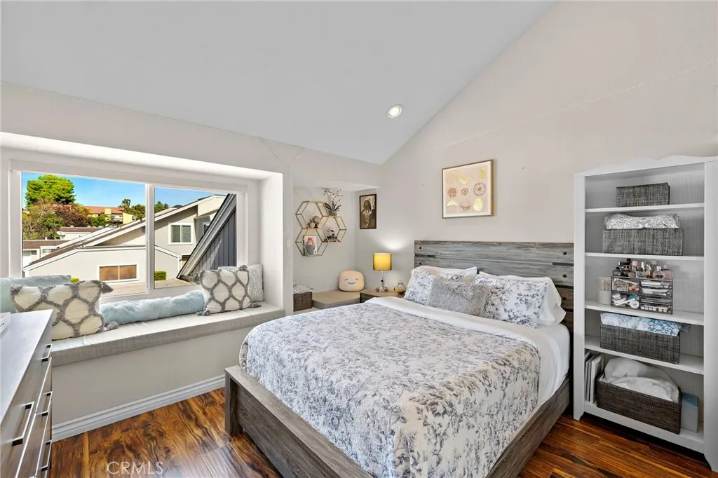 12 Sparrow Hill Lane, Laguna Hills, California 92653 home-pic-23