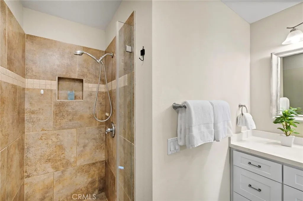 12 Sparrow Hill Lane, Laguna Hills, California 92653 home-pic-22