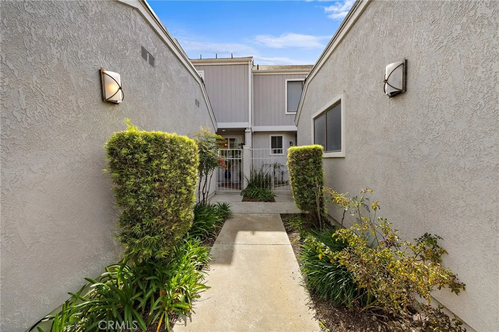 12 Sparrow Hill Lane, Laguna Hills, California 92653 home-pic-27