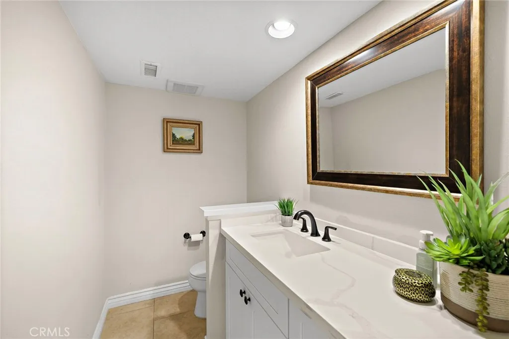 12 Sparrow Hill Lane, Laguna Hills, California 92653 home-pic-5