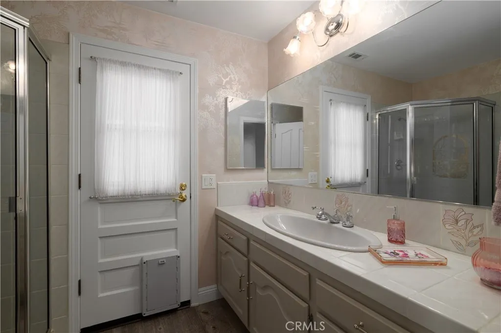Downstairs bathroom makes it easy to shower off after a day at the lake.