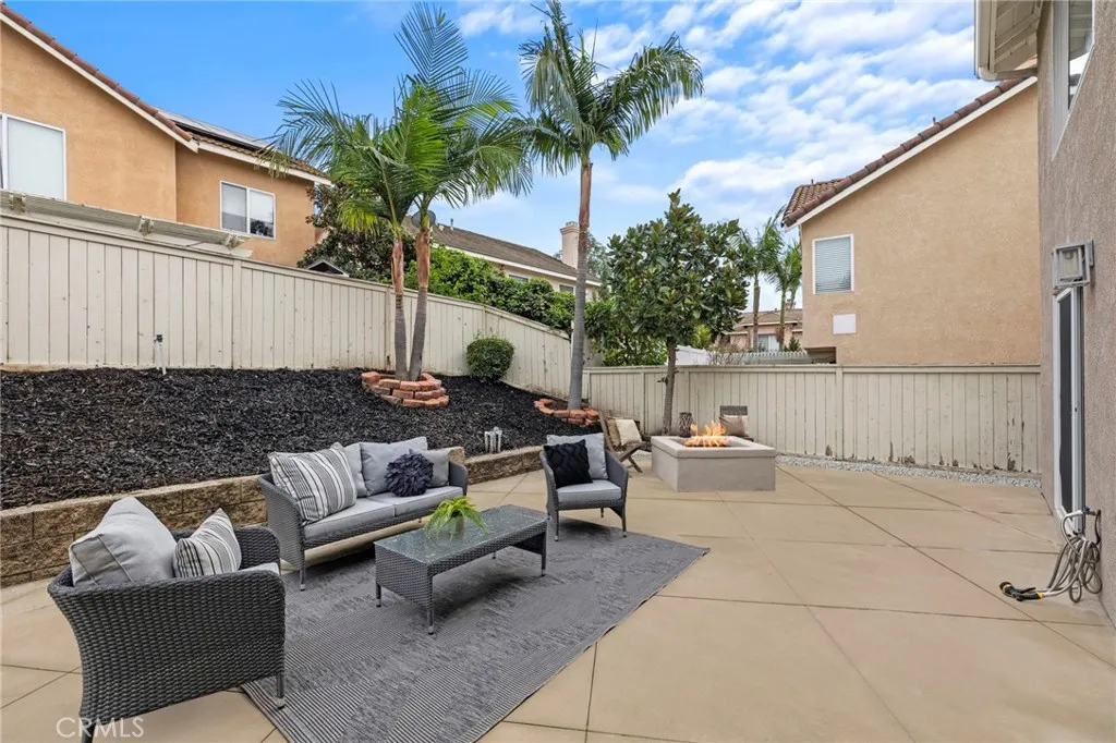 18 Cagney, Lake Forest, California 92610 home-pic-24