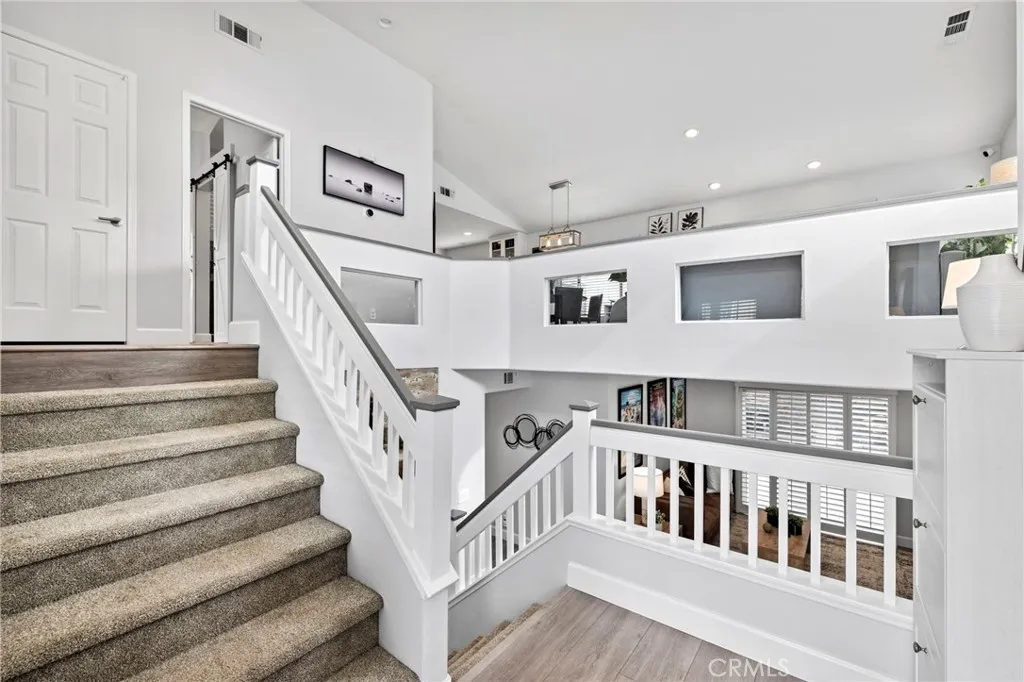 18 Cagney, Lake Forest, California 92610 home-pic-17