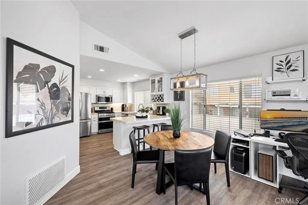 18 Cagney, Lake Forest, California 92610 home-pic-7