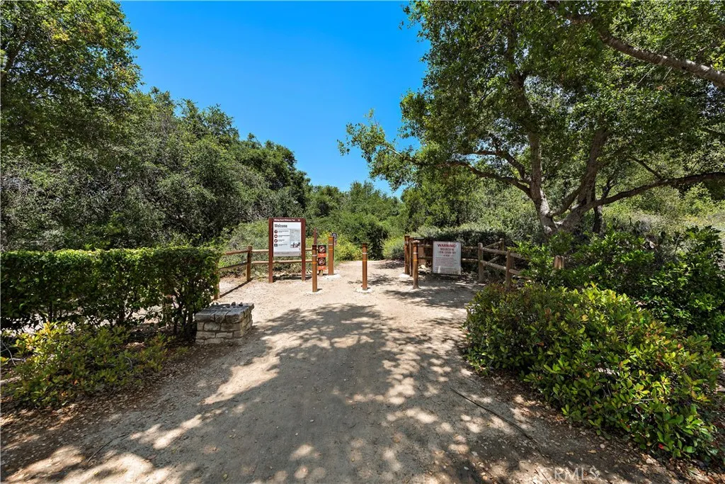 18 Cagney, Lake Forest, California 92610 home-pic-36