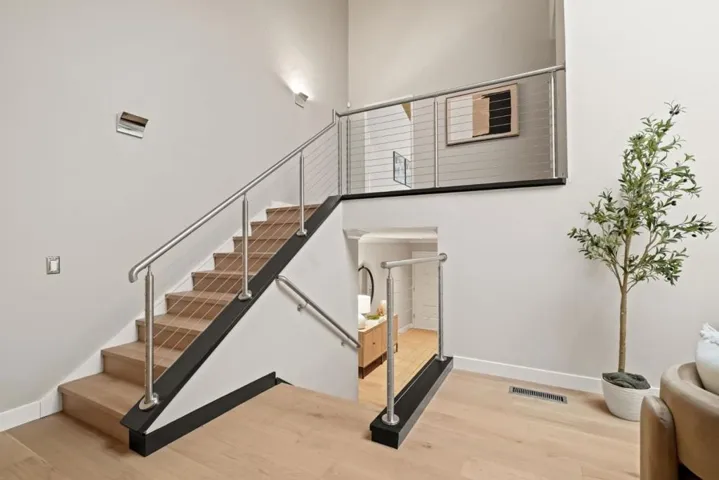 184 Sand Hill Circle, Menlo Park, California 94025