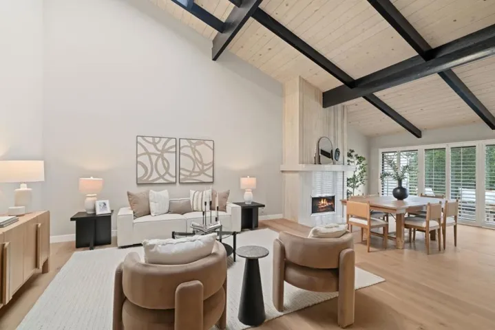 184 Sand Hill Circle, Menlo Park, California 94025