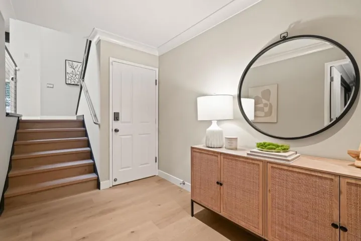 184 Sand Hill Circle, Menlo Park, California 94025