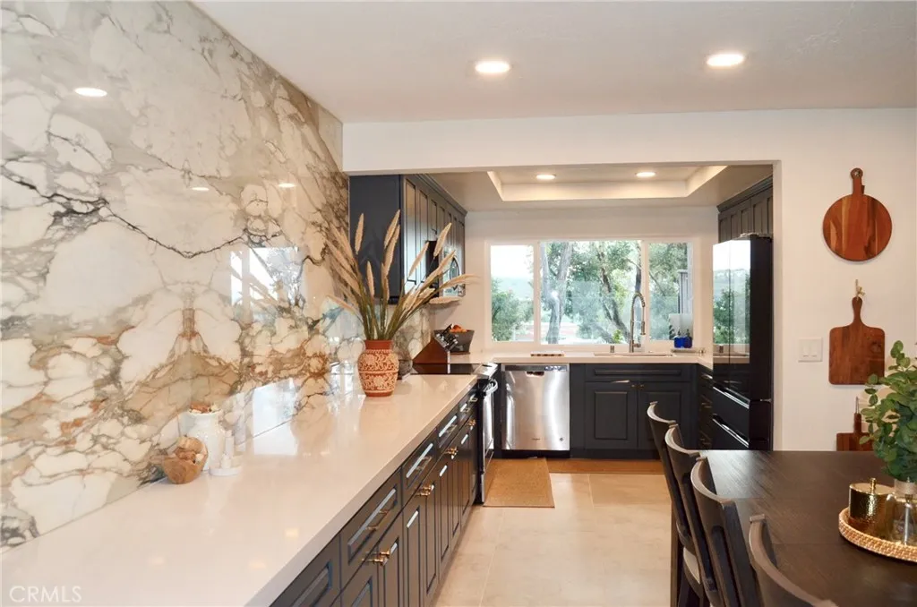 25743 Anchor Circle, San Juan Capistrano, California 92675 home-pic-5