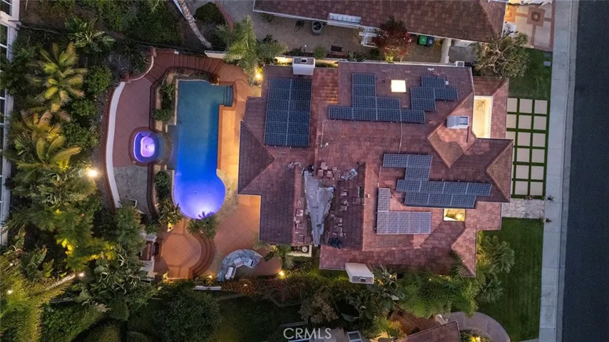6 Harbor Pointe Drive, Corona Del Mar, California 92625