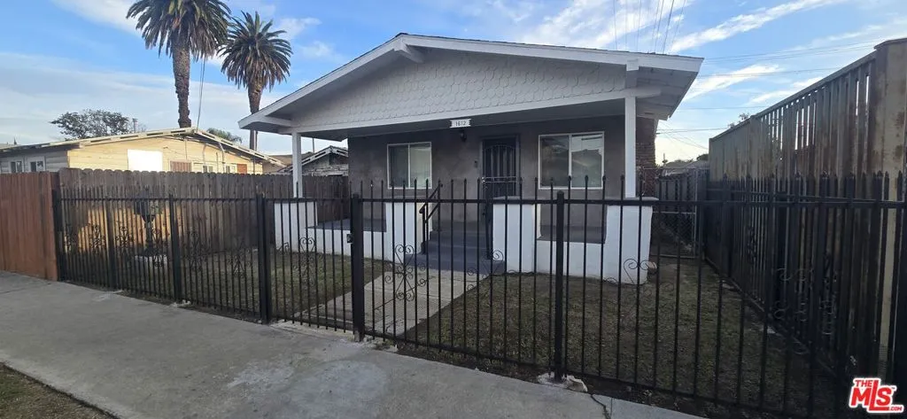 1612 W 55th Street, Los Angeles, California 90062 home-pic-3