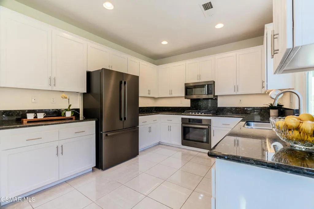 4406 Camino De La Rosa, Newbury Park, California 91320 home-pic-9