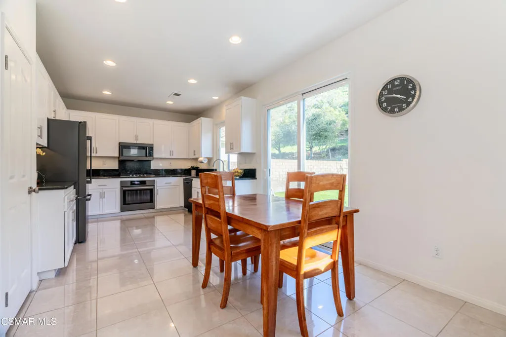 4406 Camino De La Rosa, Newbury Park, California 91320 home-pic-8