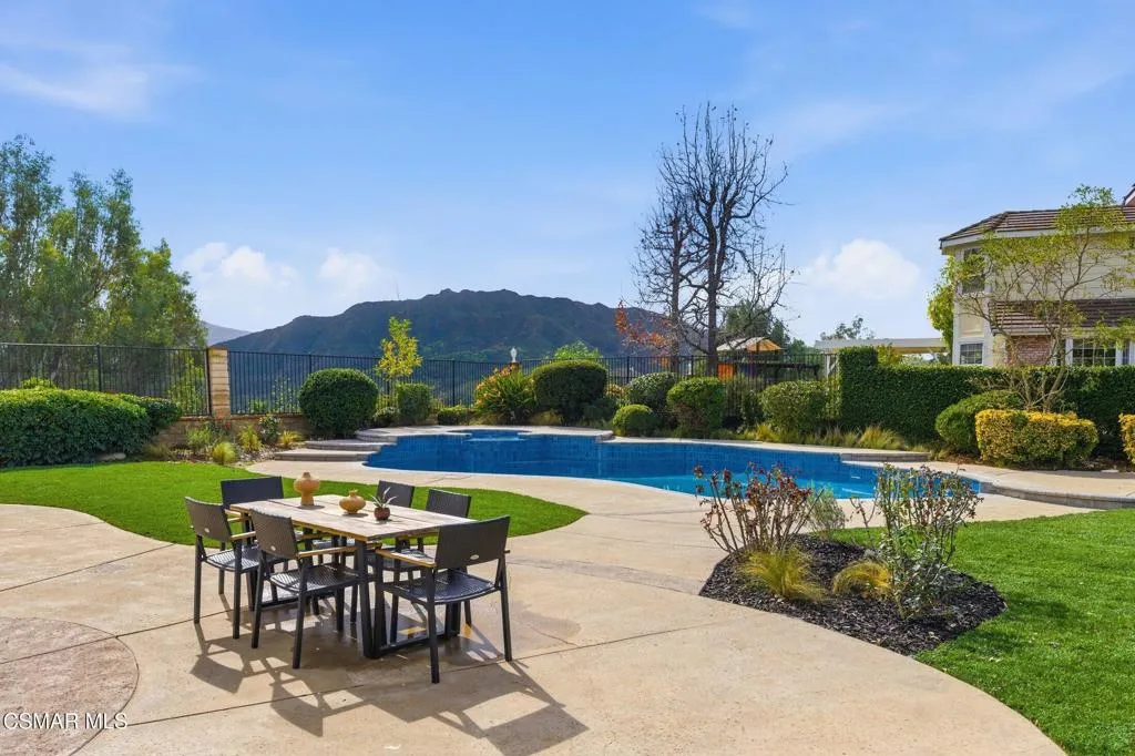 5733 Carell Avenue, Agoura Hills, California 91301 home-pic-29