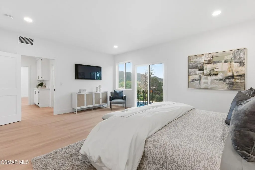 5733 Carell Avenue, Agoura Hills, California 91301 home-pic-54