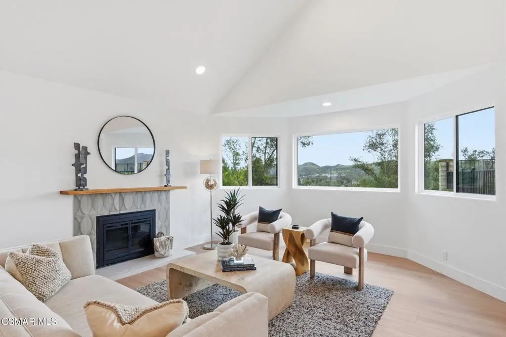 5733 Carell Avenue, Agoura Hills, California 91301 home-pic-7