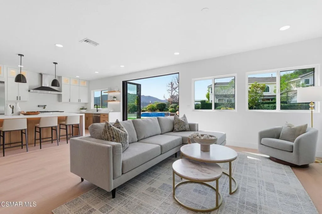 5733 Carell Avenue, Agoura Hills, California 91301 home-pic-27