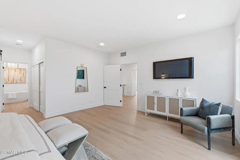 5733 Carell Avenue, Agoura Hills, California 91301 home-pic-56
