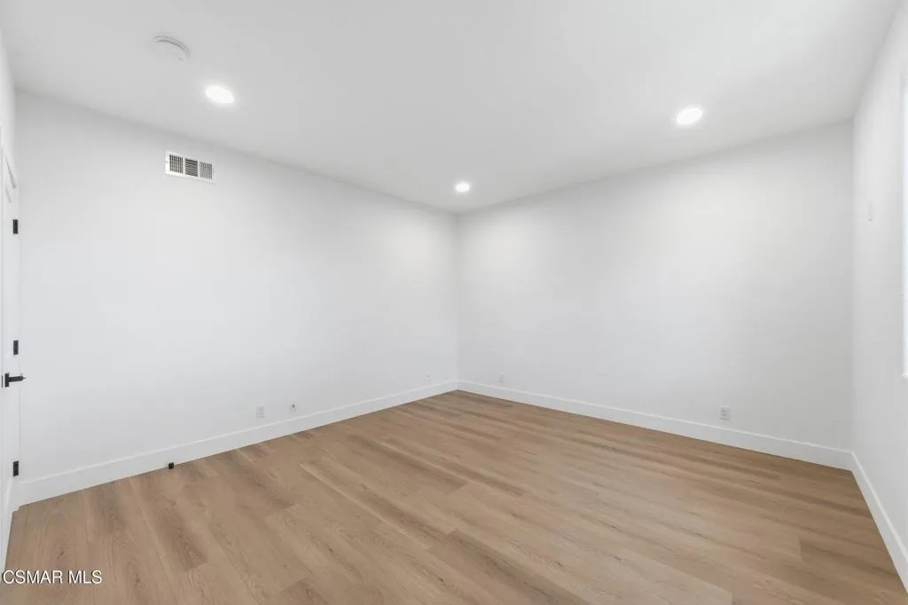 5733 Carell Avenue, Agoura Hills, California 91301 home-pic-72