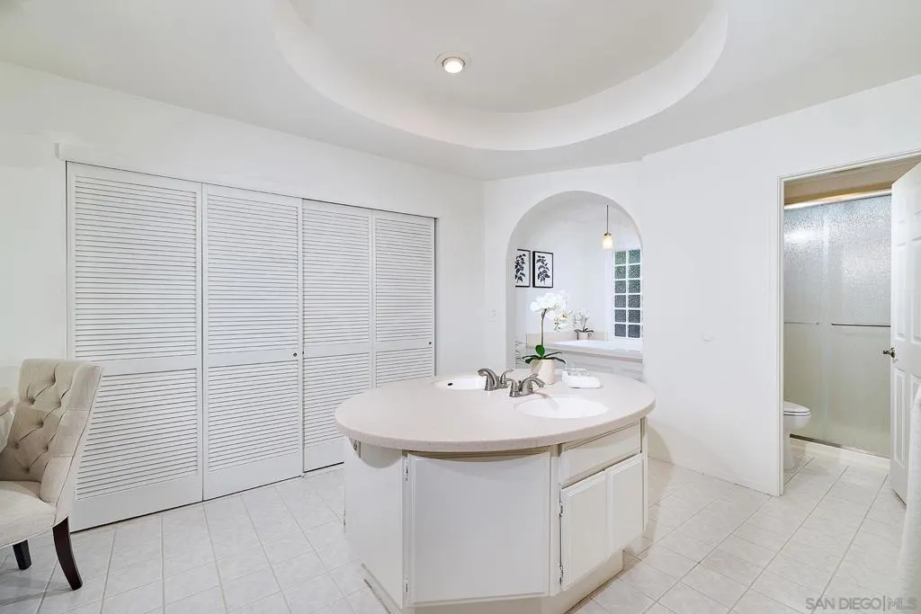 7627 Reposado Dr, Carlsbad, California 92009 home-pic-12