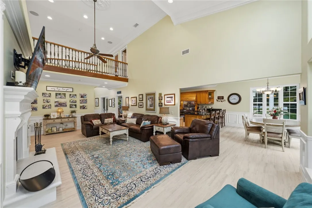 43925 El Lucero, Temecula, California 92592 home-pic-17