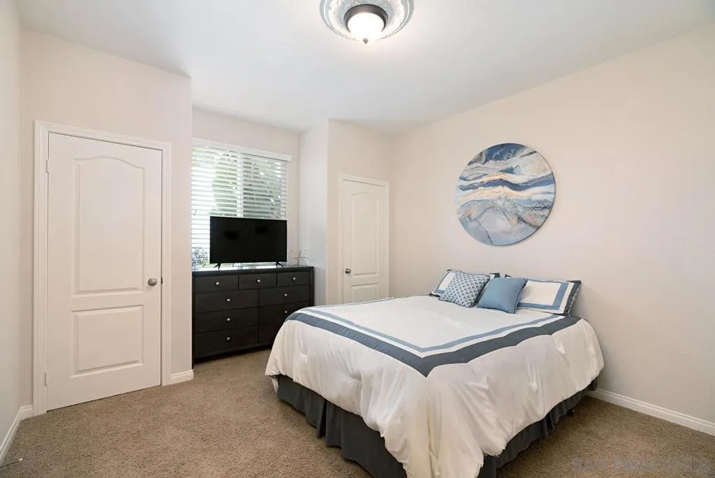 10689 Laurel Path, Escondido, California 92026 home-pic-17