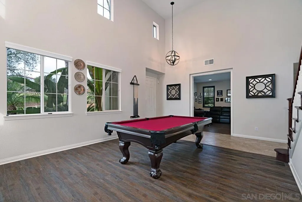 10689 Laurel Path, Escondido, California 92026 home-pic-7