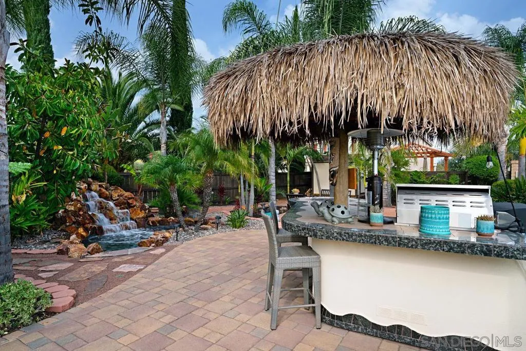 10689 Laurel Path, Escondido, California 92026 home-pic-35