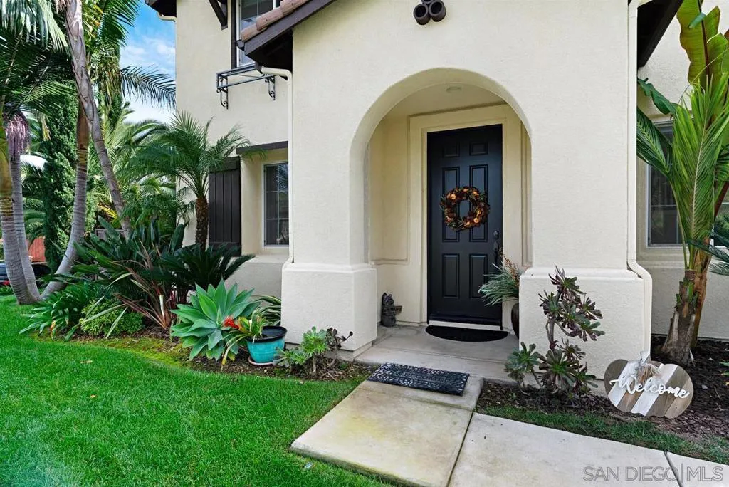 10689 Laurel Path, Escondido, California 92026 home-pic-4