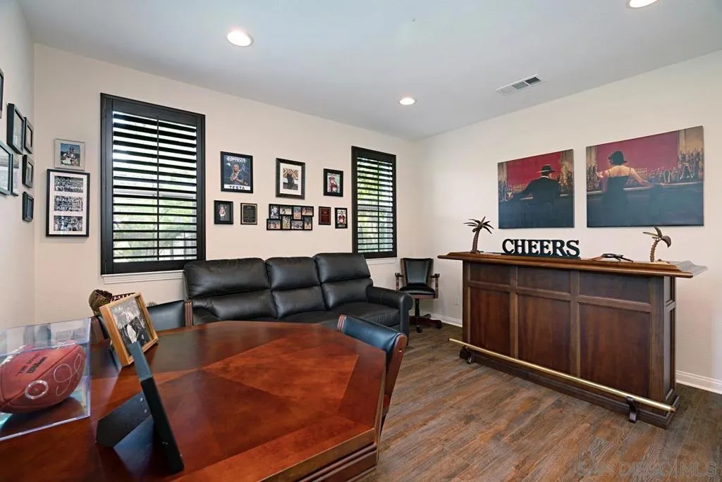 10689 Laurel Path, Escondido, California 92026 home-pic-8