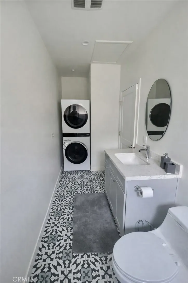 ADU BATHROOM & W/D